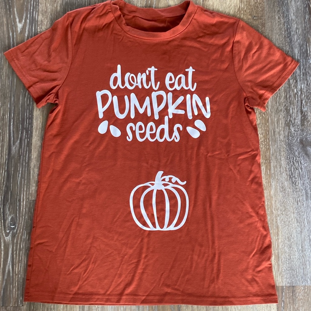 Maternity fall t-shirt